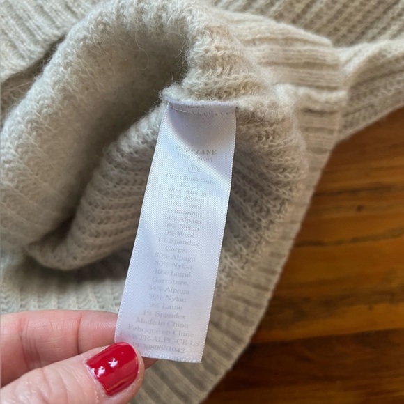 Everlane The Cocoon Crew in Alpaca Lightweight Sweater Almond Color size XXS - Picture 12 of 15